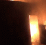 车库失火男子倒在地上 扬州消防紧急救援[图] - 消防网
