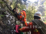 驴友被困崖边 新疆消防紧急救援 - 消防网