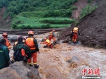 云南寻甸多处突发洪水 消防成功救出26人转移80人 - 消防网