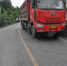 摩托车卷入大货车底堵塞交通贵州消防及时处置 - 消防网