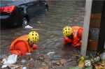 短时强降雨突袭 重庆消防紧急排涝 - 消防网