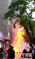 广西桂林一米粉店突发火灾致两死一伤 - 消防网