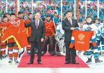 习近平同俄罗斯总统普京在天津共同观看中俄青少年冰球友谊赛 - 共青团