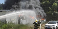铁皮房突然着火泉州消防紧急处置 - 消防网