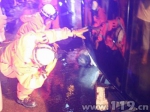 雨天小车侧翻一人被困泉州消防紧急救援 - 消防网