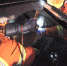 小车撞防护栏司机被钢管穿胸 湖南益阳消防紧急救援 - 消防网