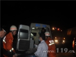 醉酒驾车险些车毁人亡 湖北黄石消防紧急营救一伤者 - 消防网