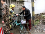 绵阳：持续降雨致铁路桥便道积水 消防快速处置 - 消防网