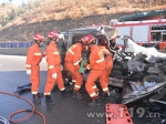 楚大高速4车追尾3人被困 南华消防速救援[图] - 消防网