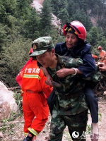 救灾第一天:九寨沟6万人完成大转移 勿忘这些身影 - 消防网